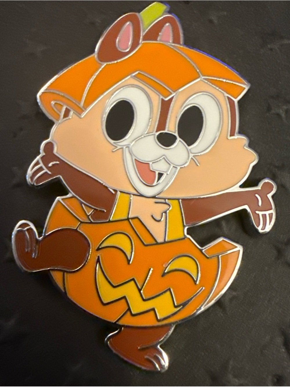Chip as pumpkin Halloween 2026 Trick or Chipmunk Ltd Disney pin